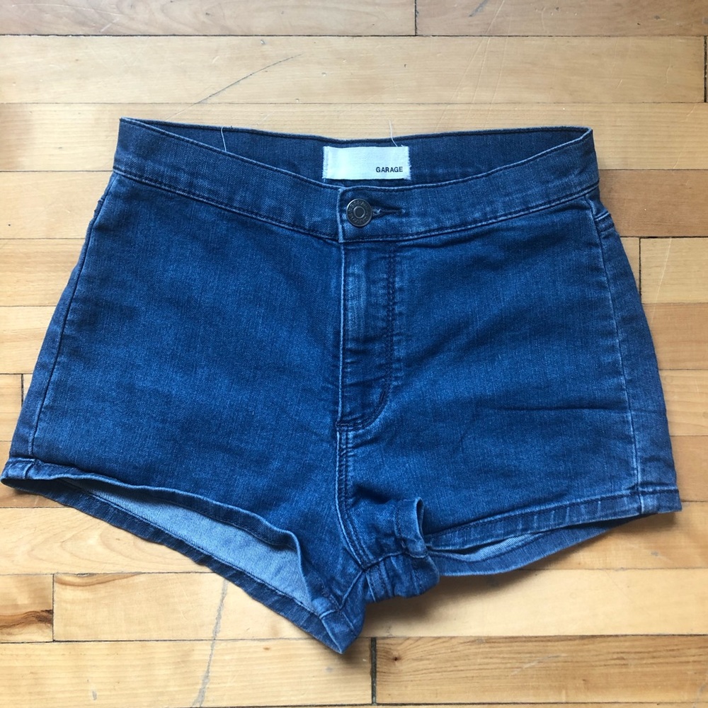 GARAGE ROLLER SHORTS